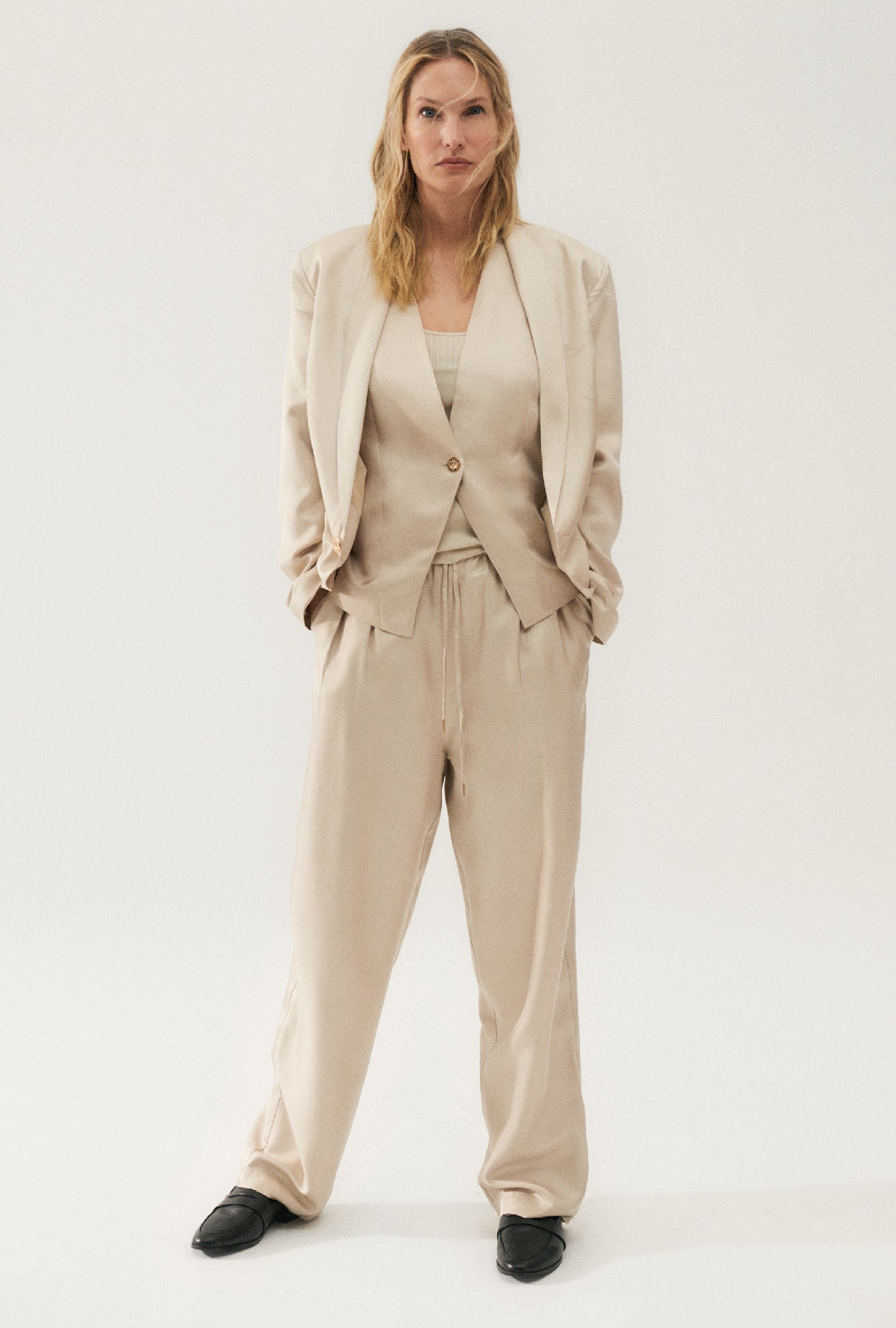 Twill Slouch Vest Hazelnut