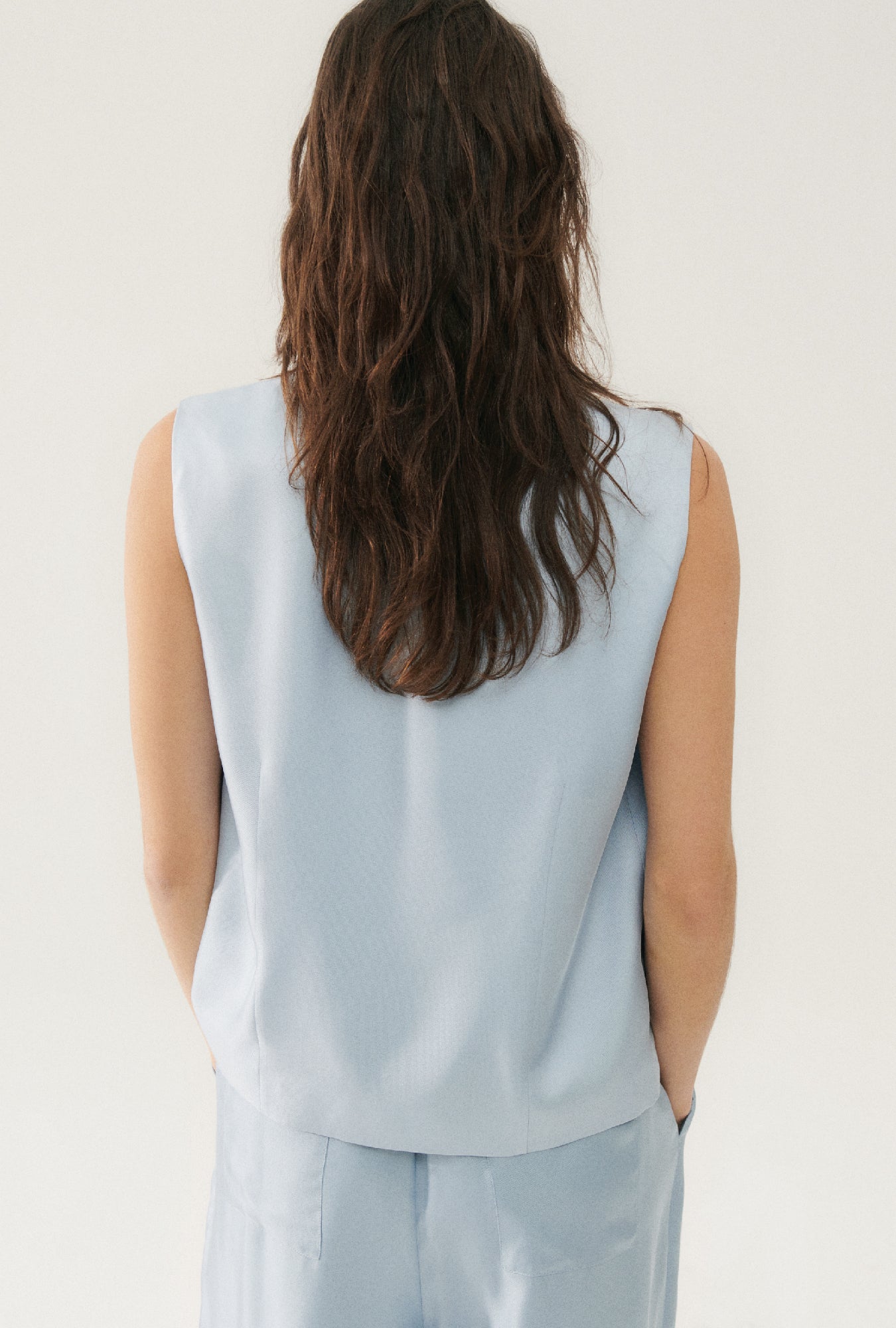 Twill Slouch Vest Sky