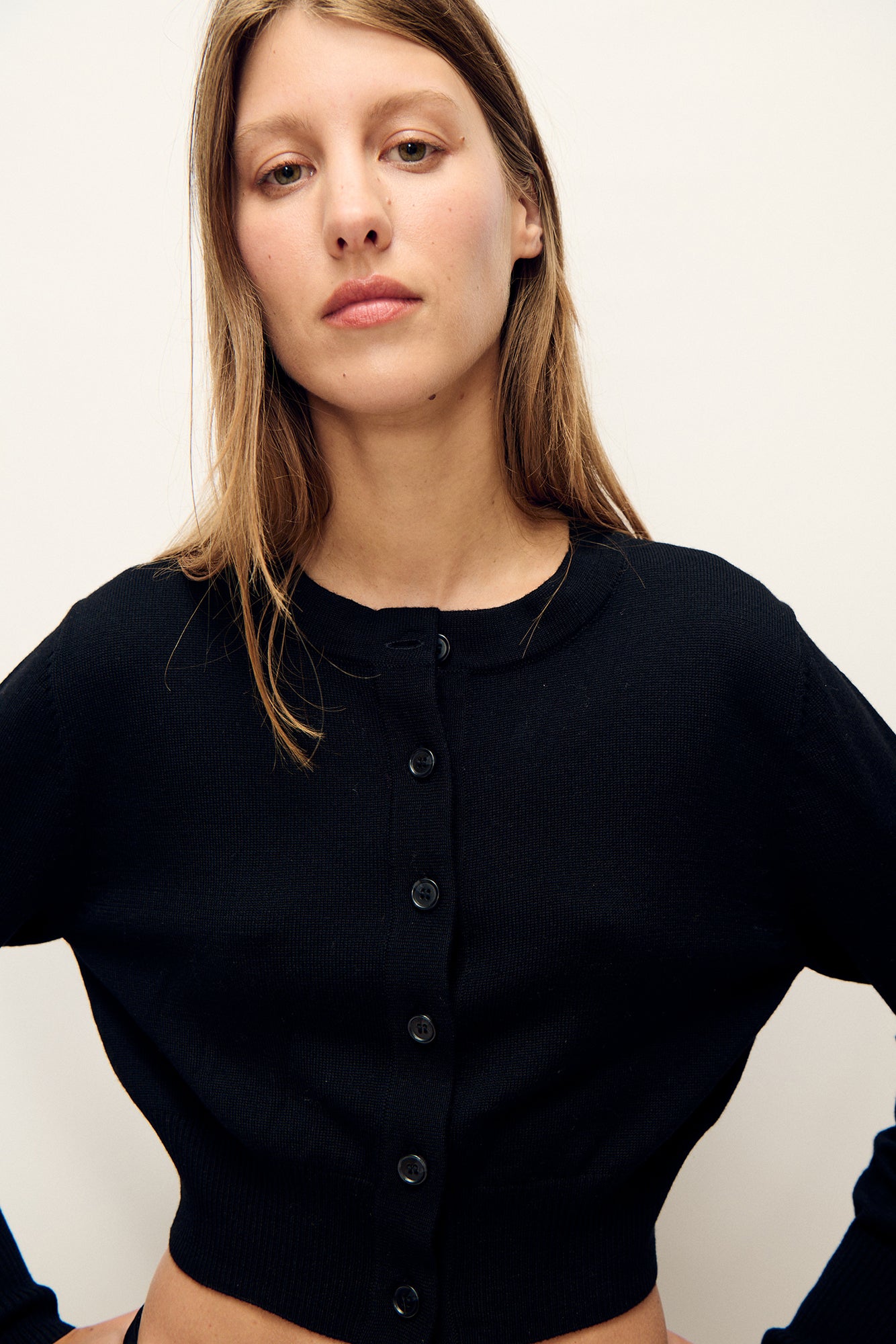 Wool Cropped Cardigan Black