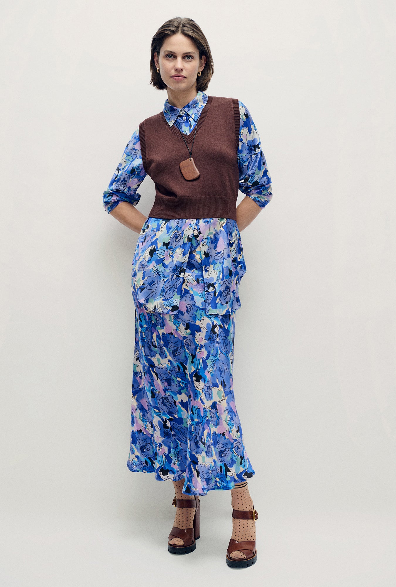 Wool V-Neck Sweater Vest Root