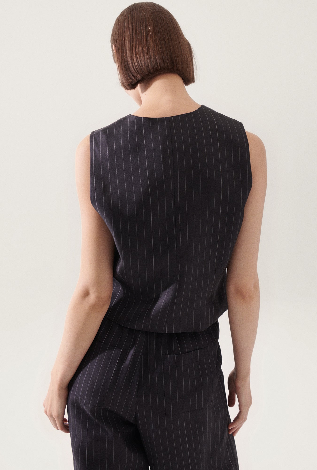 Twill Vest Pinstripe Black/White
