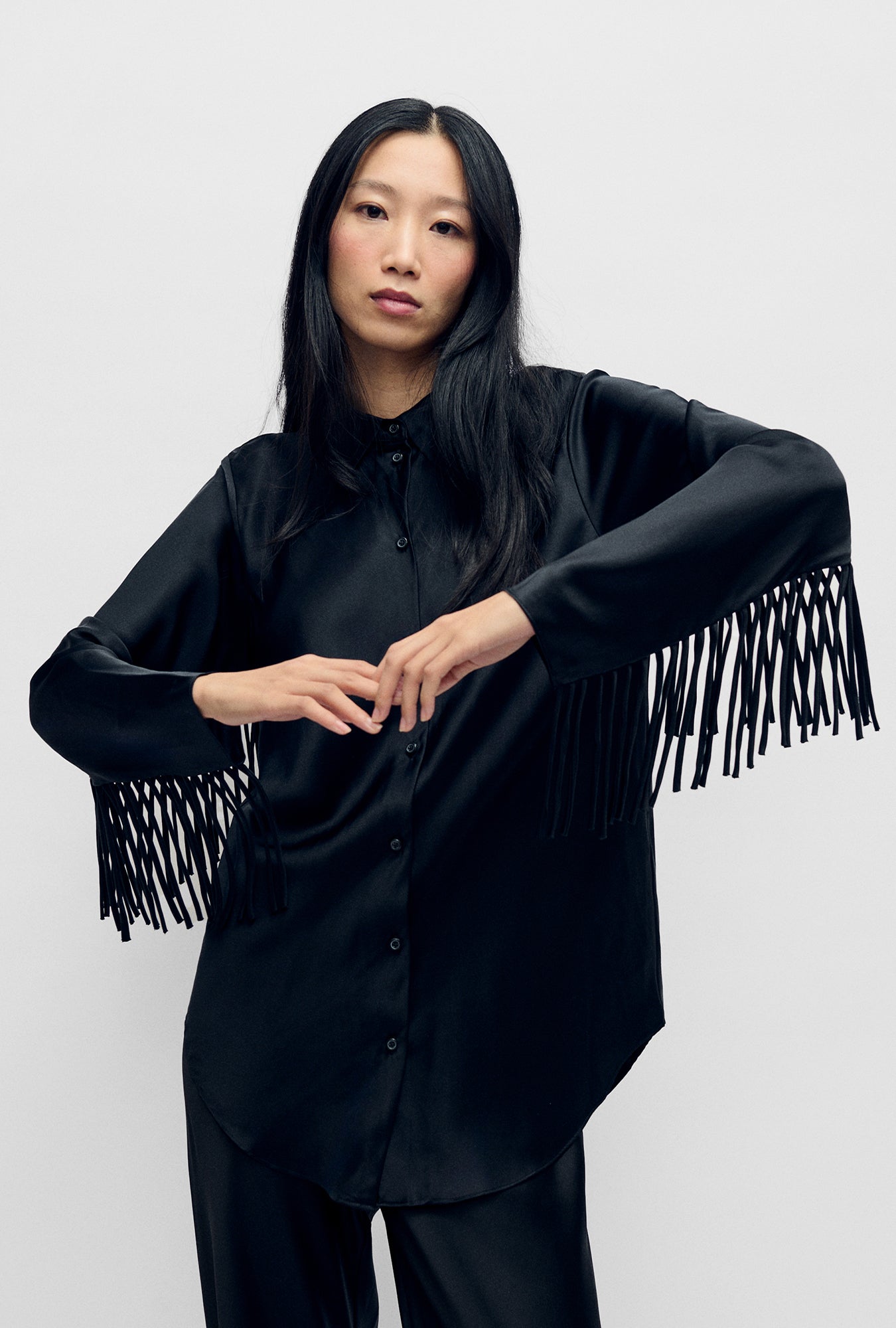 FRINGE BIAS CUT SHIRT BLACK