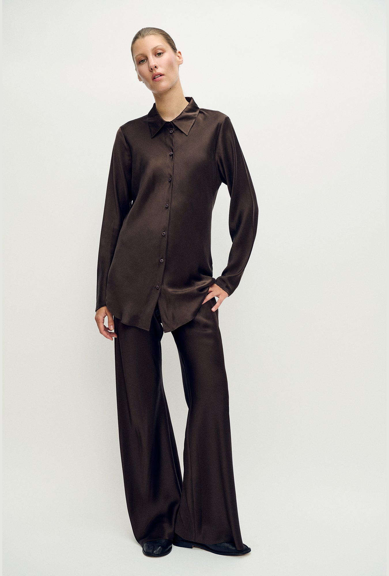 Bias Cut Shirt Mantis