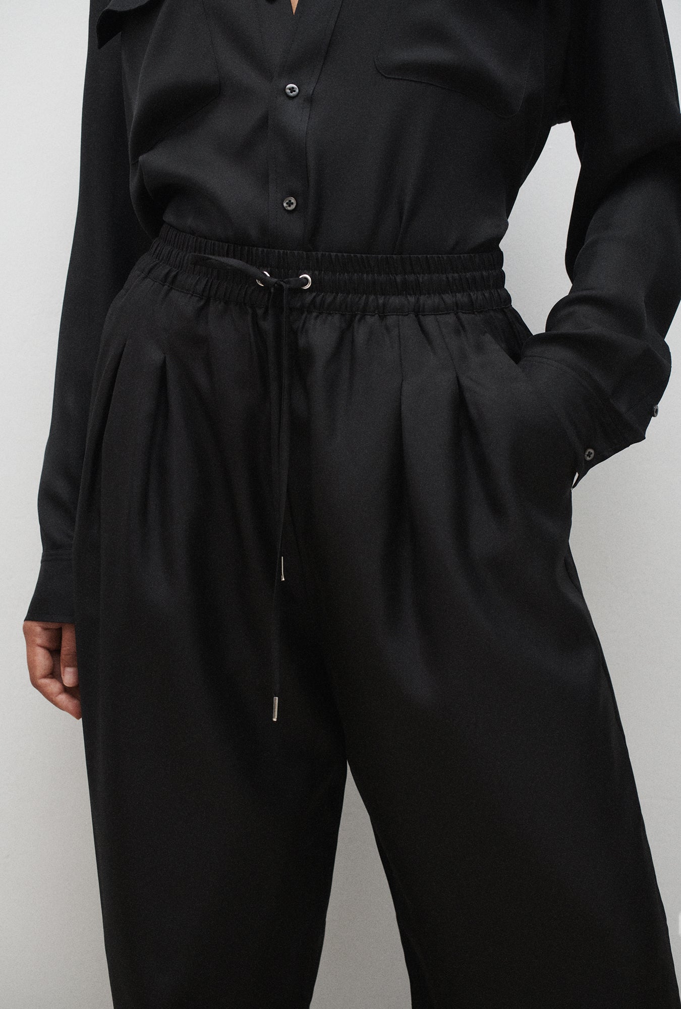 Twill Slouch Pants Black